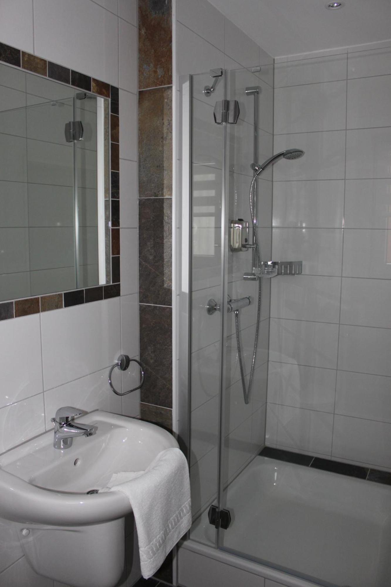 Hotel Tau-Luenne Haselünne Buitenkant foto