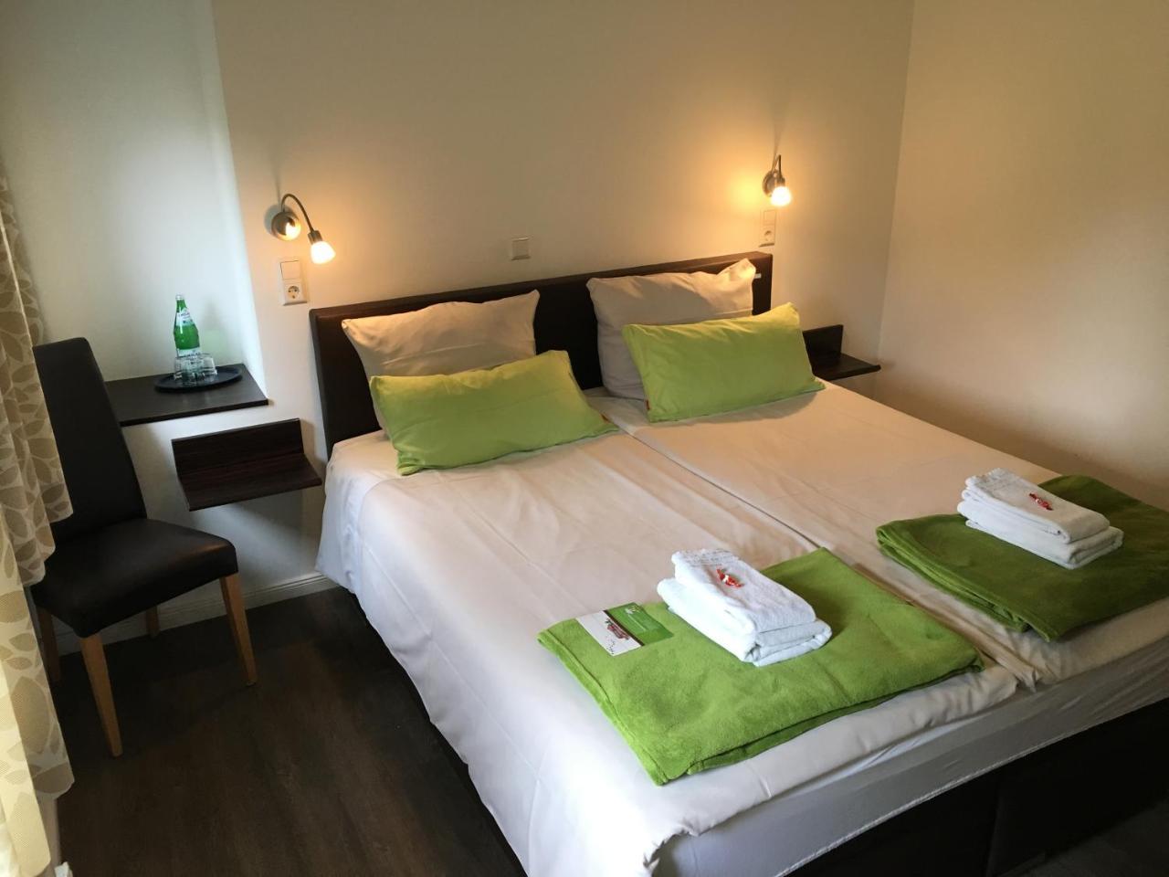 Hotel Tau-Luenne Haselünne Buitenkant foto